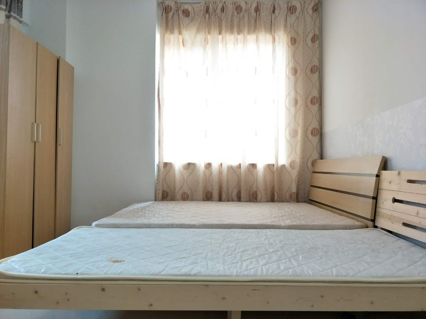 汇景新城一期 63平出租1400/月