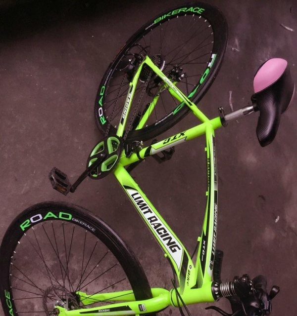 自用LIMITRACING自行车