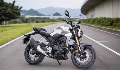 厦门厂家直销分期机车川崎 雅马哈 本田 春风都有