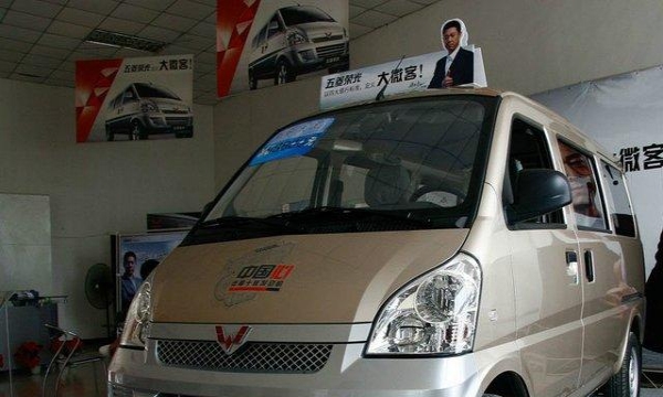 厦门面包车带司机出租,包车 载货,接送